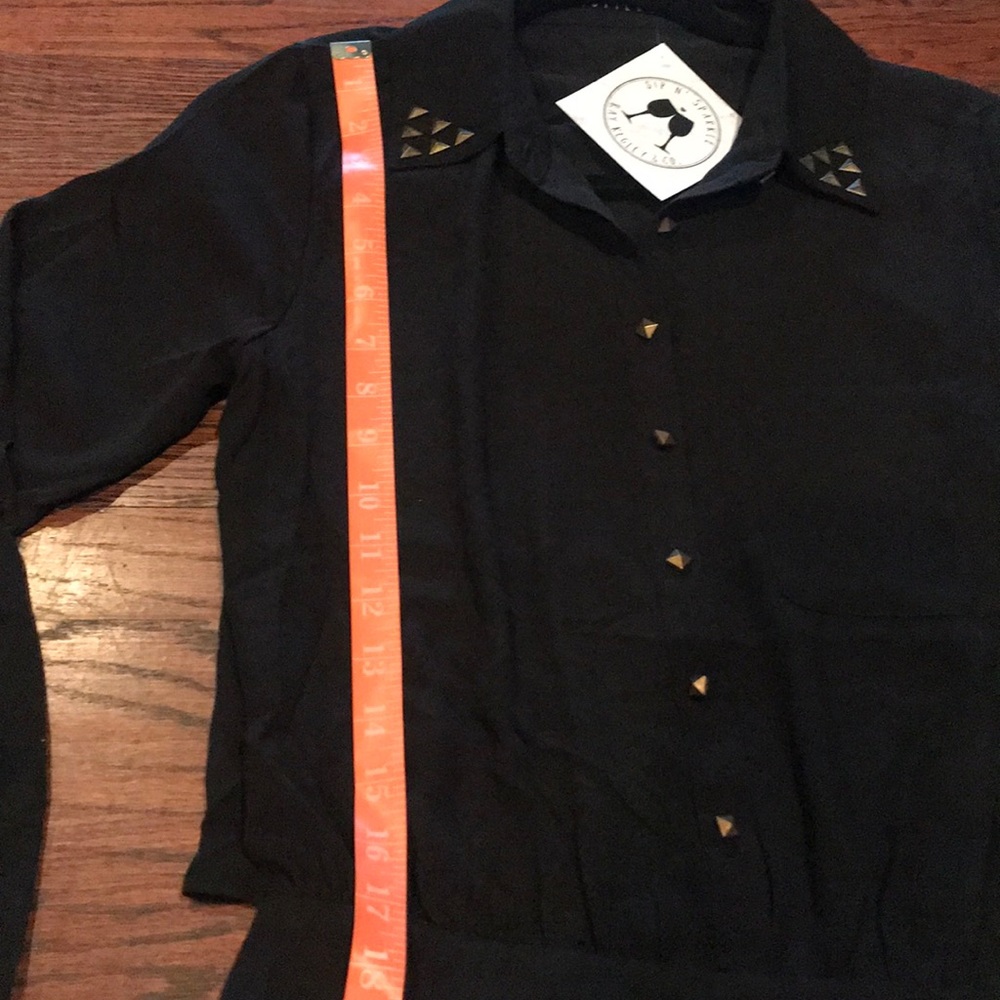 Black Shorts Romper - Picture 4 of 6